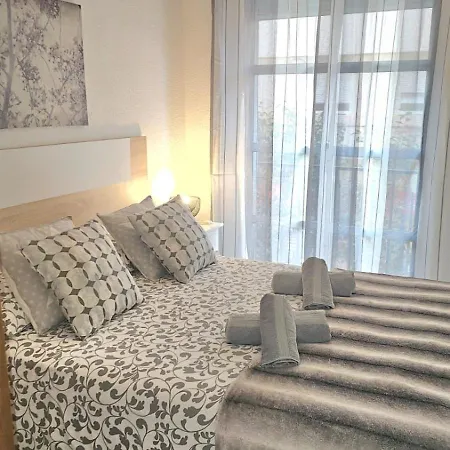 Apartment Ideal One Bedroom Center *